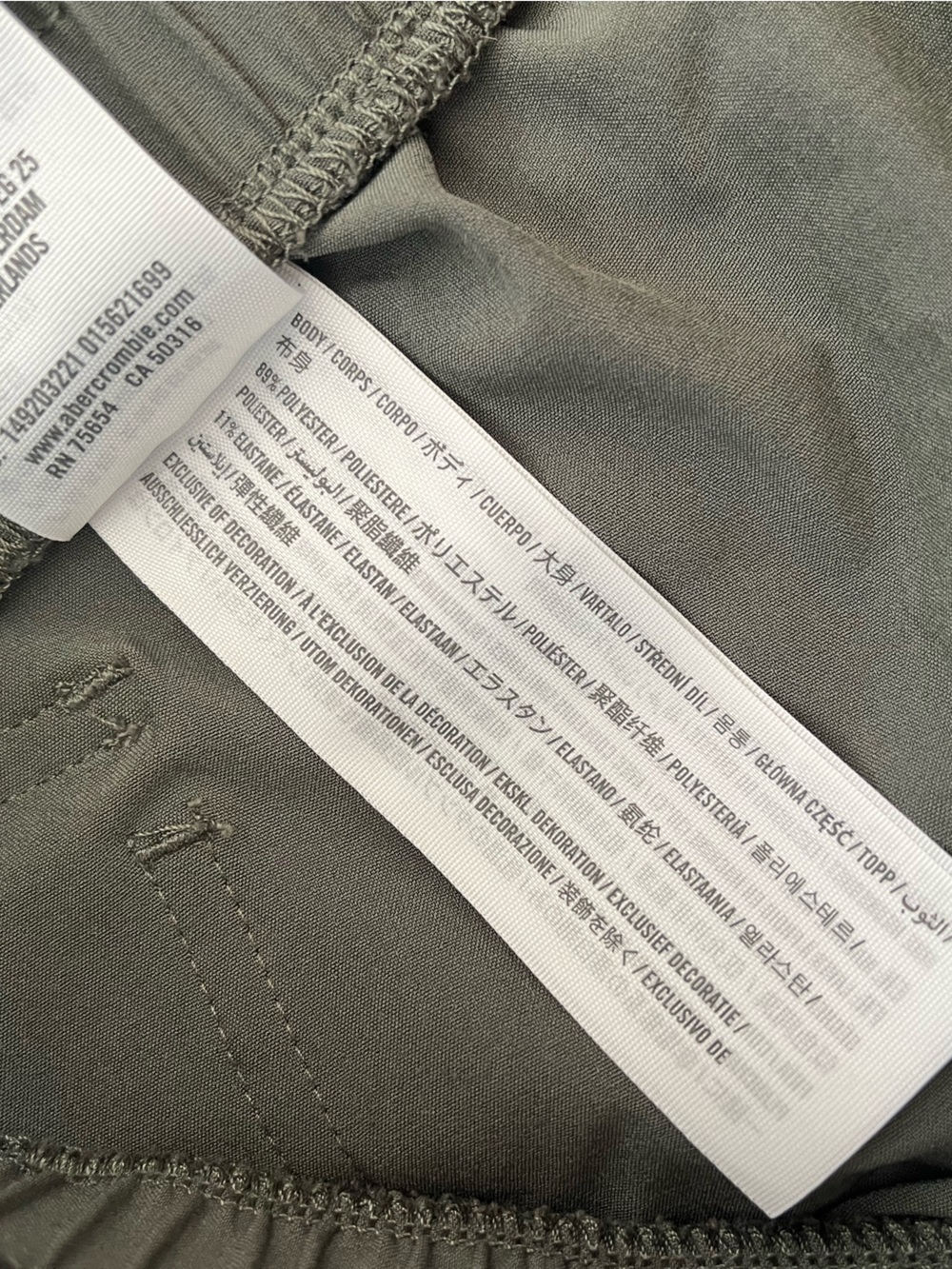 A&F Women’s Dark Green Utility Shorts - Medium Rise, 3” inseam - NWOT - Picture 5 of 6